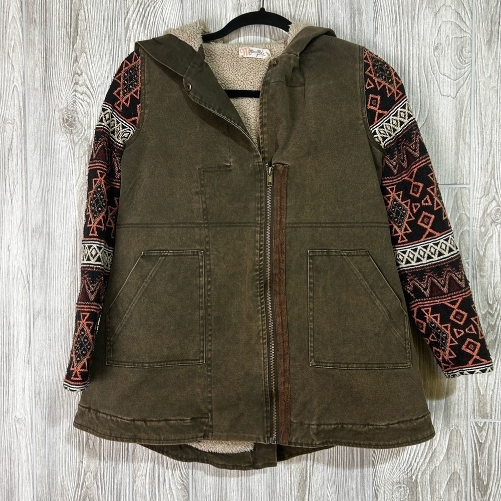 Miss Me Girls Washed Teddy Bear Fleece Lined Jacquard Sleeve Hooded Coat Size M